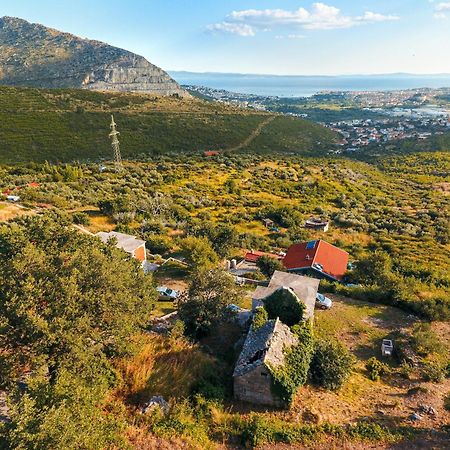 Olive Garden House In Zrnovnica With A View & Bbq Villa Kültér fotó
